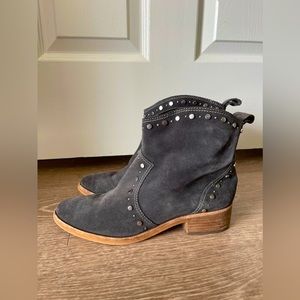 Dolce Vita Studded Booties / Ankle Boots Size 7 1/2